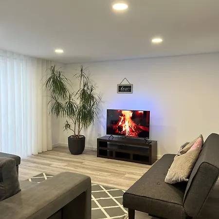 Casinha Res Do Chao Na Com Quintal E Barbecue Hébergement de vacances