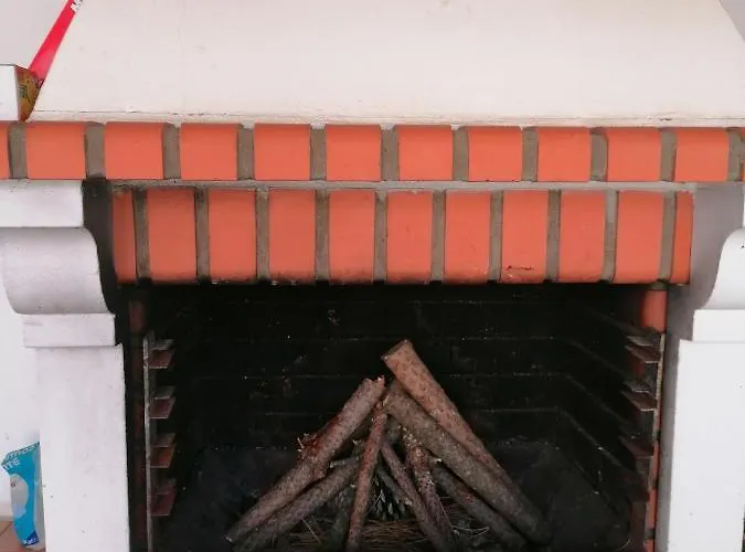 Casinha Res Do Chao Na Com Quintal E Barbecue Tatil Evi